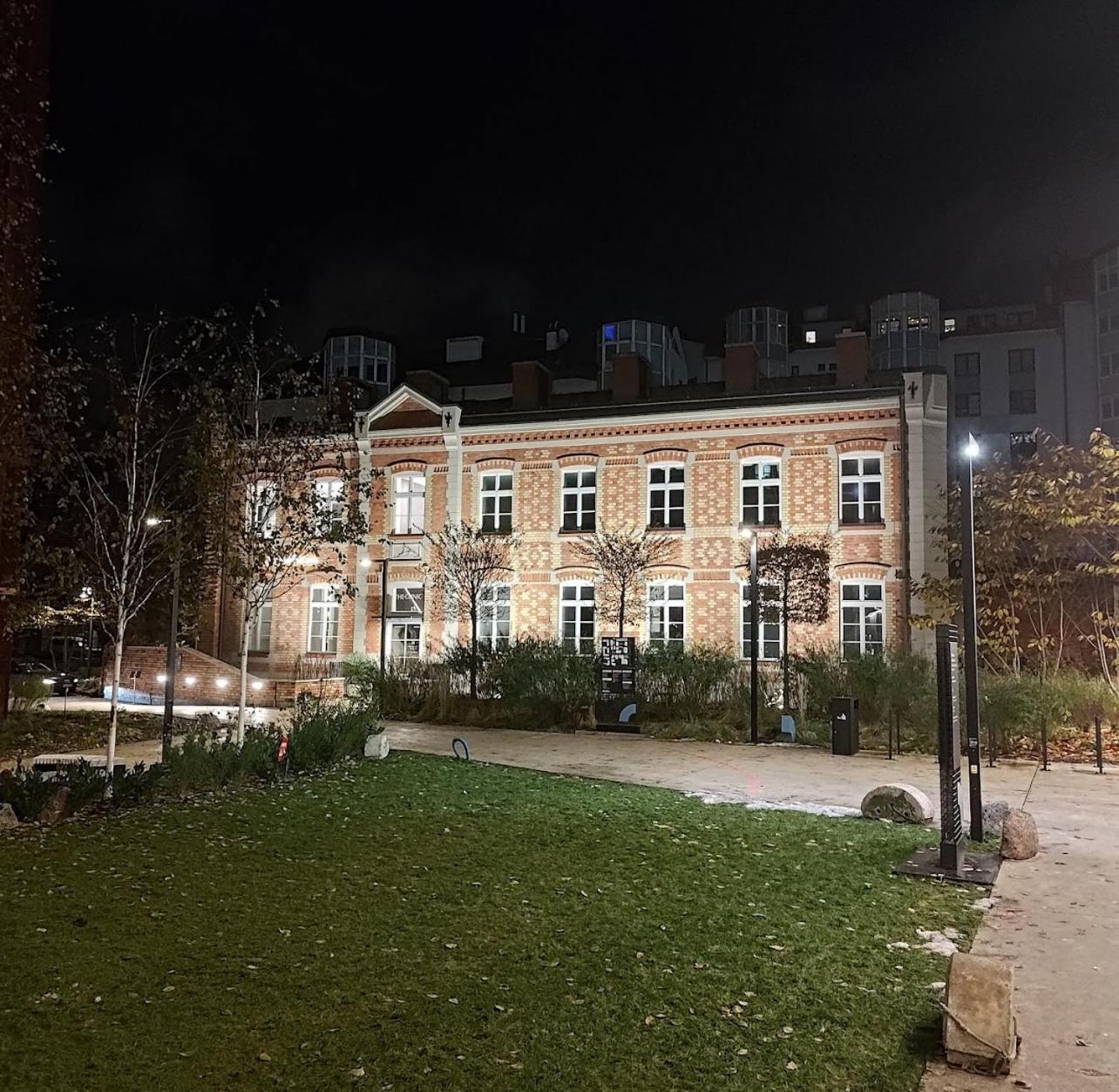 Apartment In The Center - Browary Warszawskie ワルシャワ エクステリア 写真